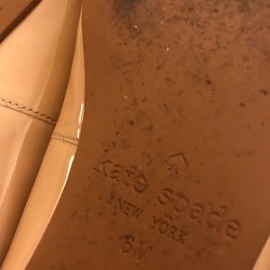 kate spade Shoes - Cream-colored Kate Spade flats WORN ONCE! Size 6 kate spade Shoes - Cream-colored Kate Spade flats WORN ONCE! Size 6